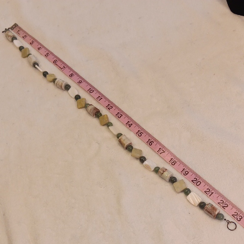 Artisan Handmade Deco Green and Cream Beaded Necklace - Picture 6 of 6